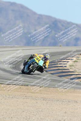 media/Oct-05-2025-CVMA (Sun) [[beeef4f201]]/Race 11-500-400(4)-350 Supersport/
